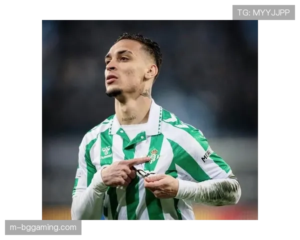 西班牙足协公布最新一期国家队大名单，三名西甲新人首次入选